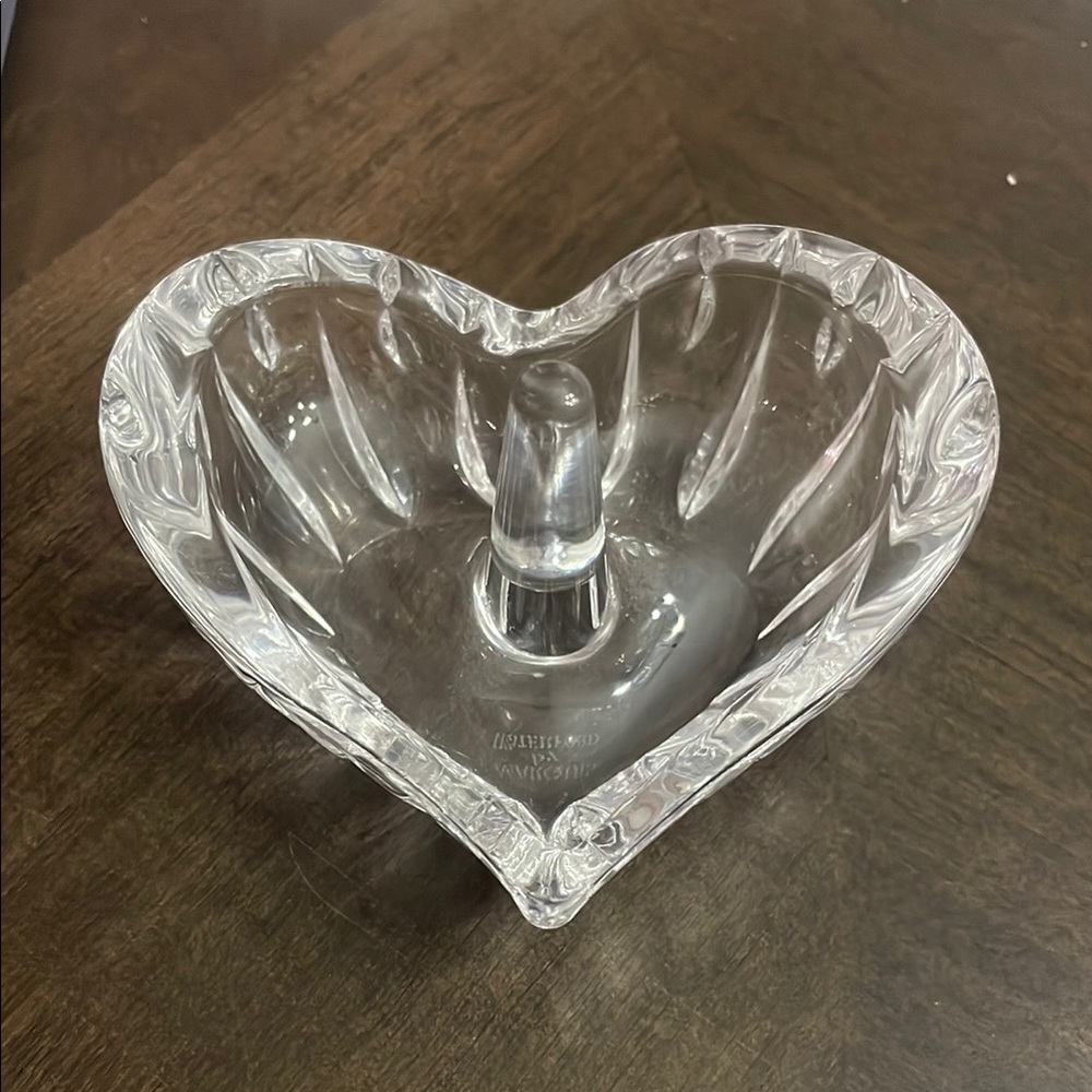 Heart-Shaped Crystal Ring Holder